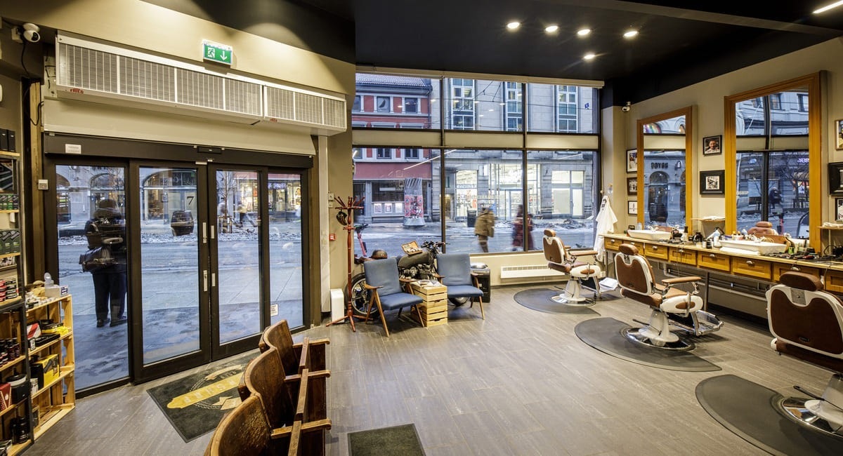 Stort og luftig lokale med god takhøyde som tidligere har blitt benyttet som barbersalong Galleribilde