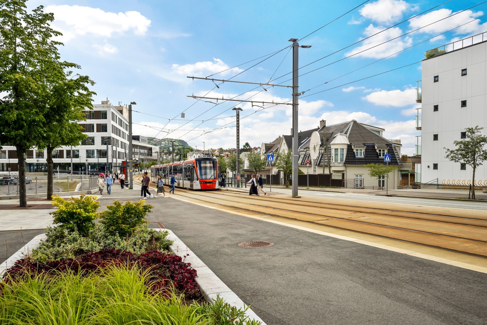 Fra leiligheten har du gangavstand til HVL. Galleribilde