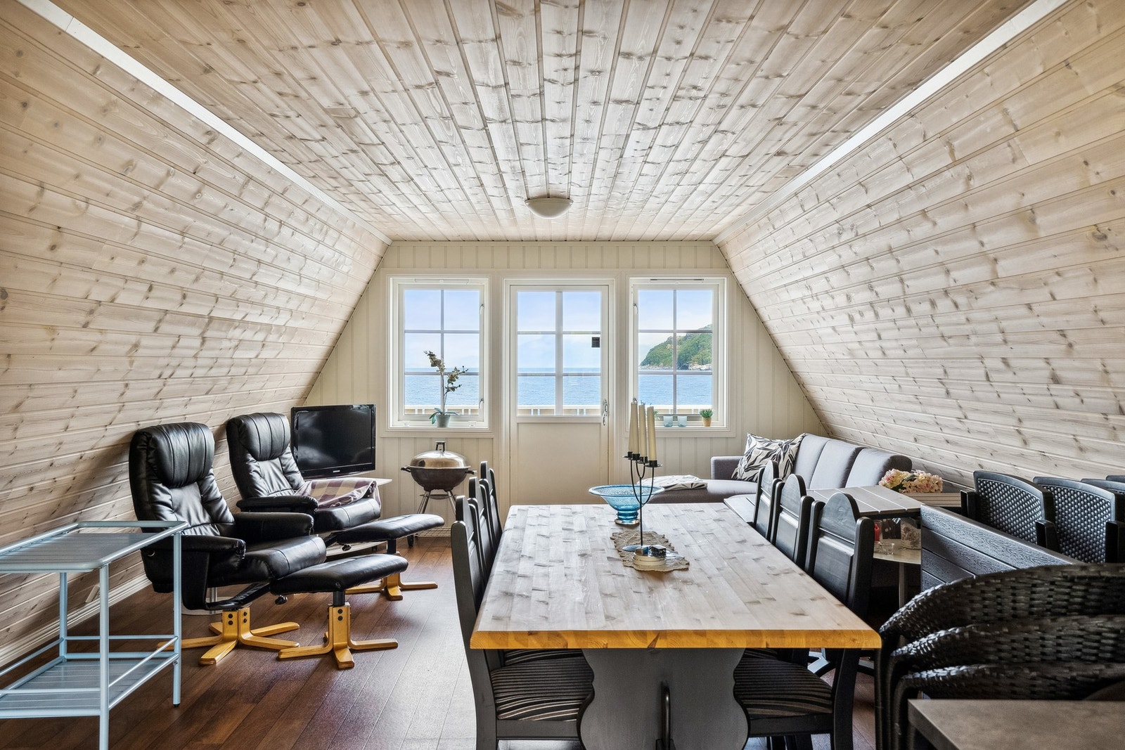 Flott utsikt fra loft. Galleribilde