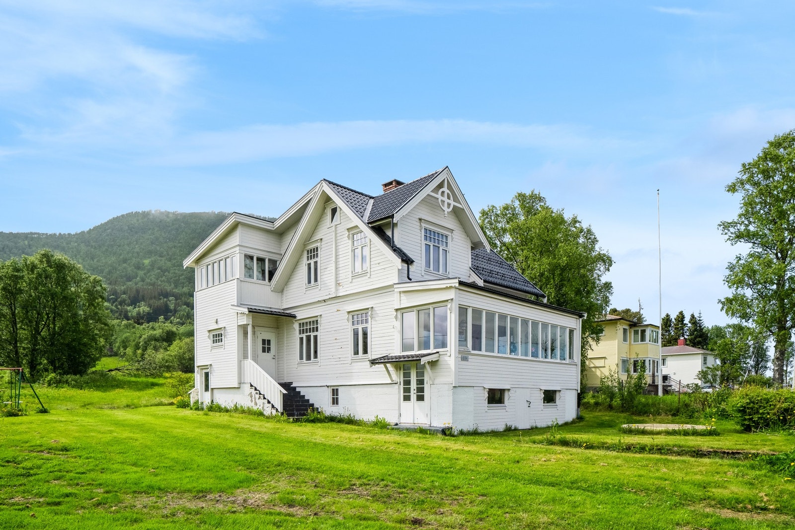 EiendomsMegler1 v/Christer Aabø har gleden av å presentere Andørjaveien 1891! Galleribilde