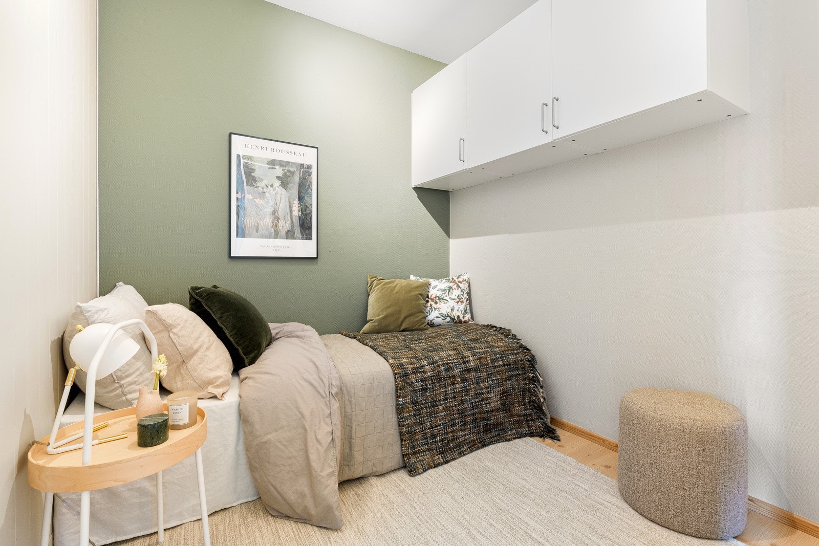 Adskilt sovealkove med overskap. Galleribilde