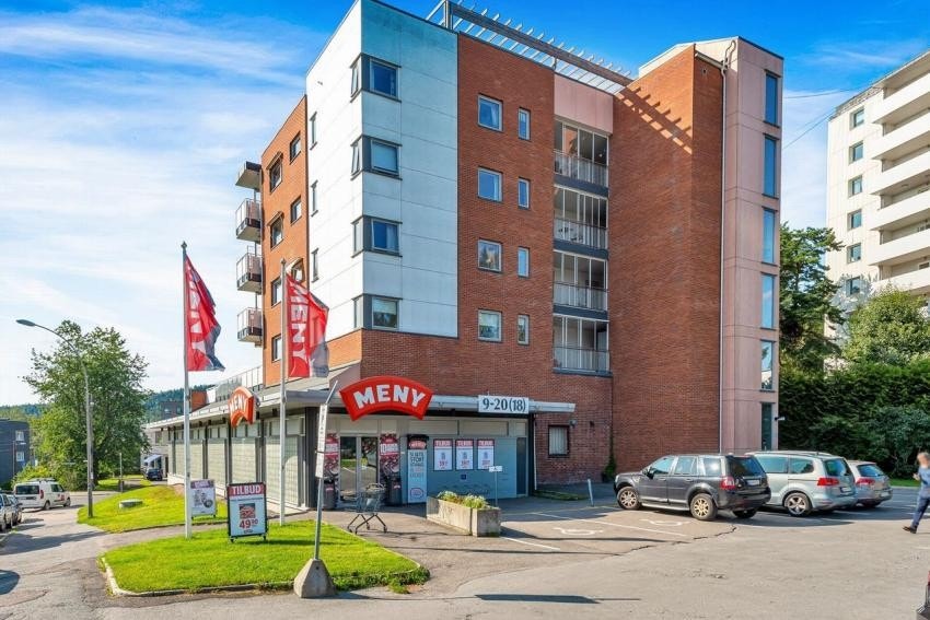 Meny, kun få hundre meter fra leiligheten. Galleribilde