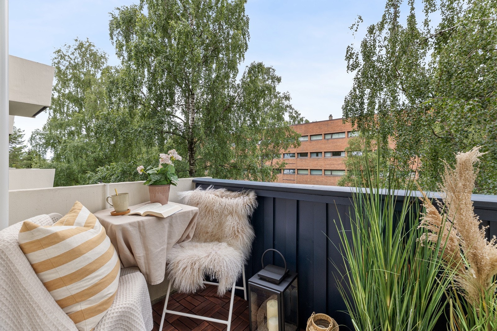 Gode solforhold, beliggende mot vest. Galleribilde