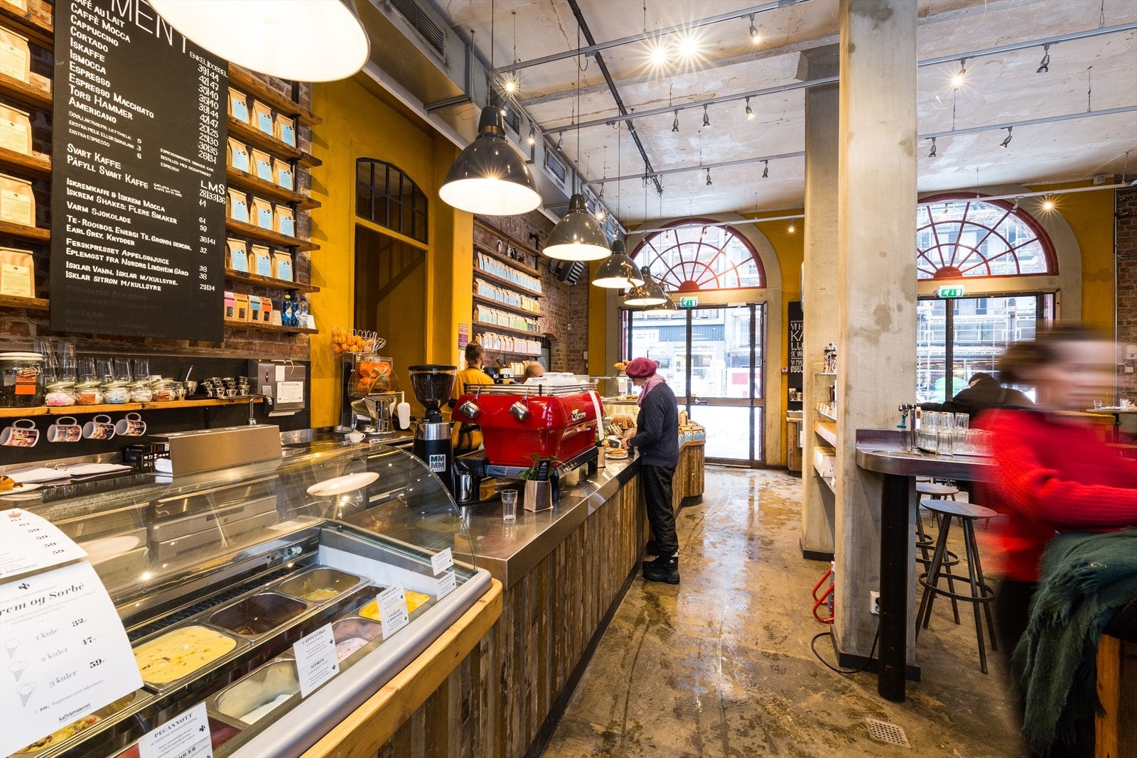 Kaffebrenneriet en kort gåtur unna leiligheten. Galleribilde