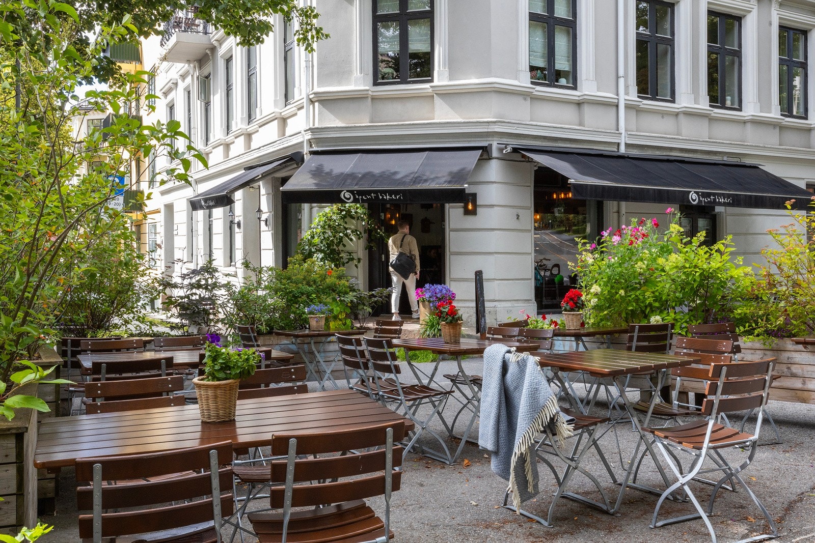 Åpent Bakeri på Adamstuen. Galleribilde