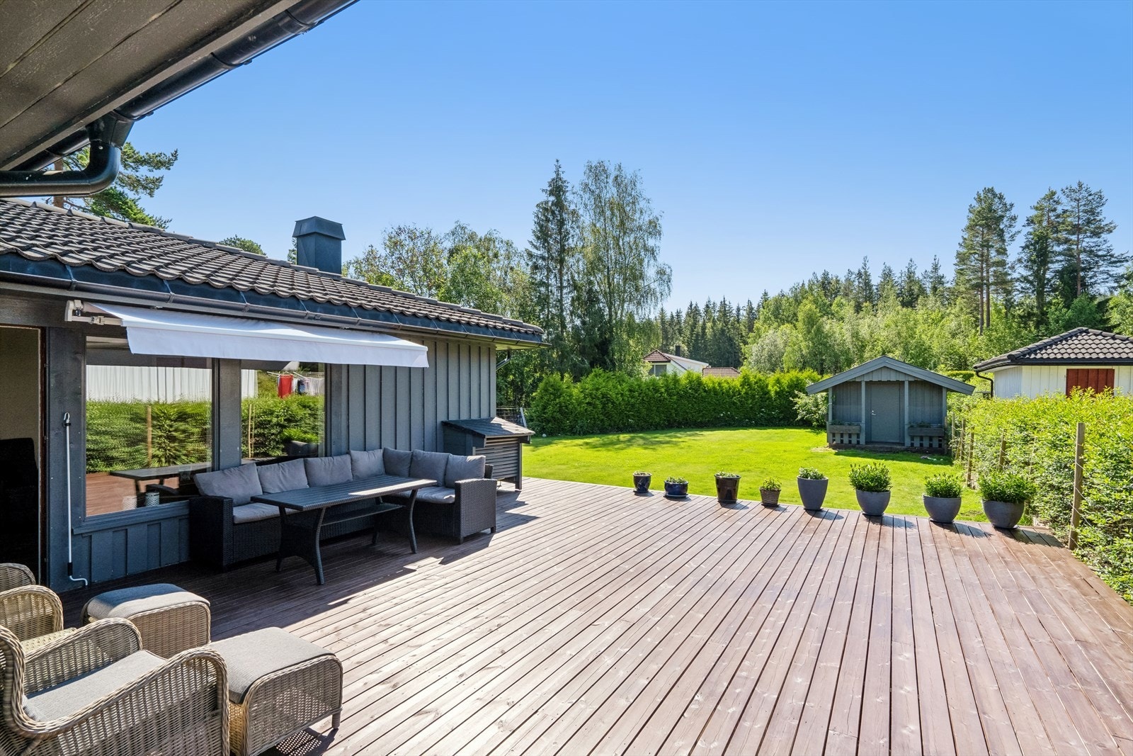 Ny terrasse fra 2021, flotte solforhold Galleribilde