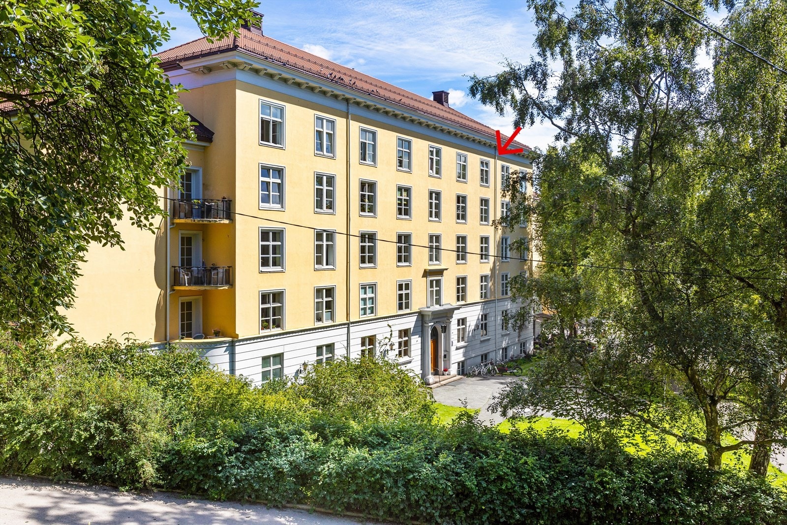 Bygget ble etablert som en av de første eiendommene der økonomisk uavhengige kvinner kunne eie egen leilighet, da dette før 1923 ikke var lovlig. Dog skal det sies at menn har fått kjøpt boliger her siden 2010 Galleribilde