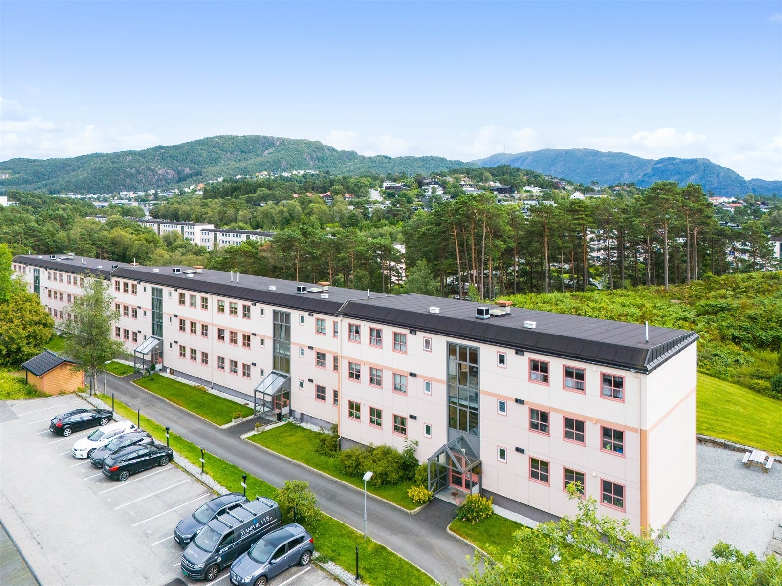 Fasadebilde. Galleribilde