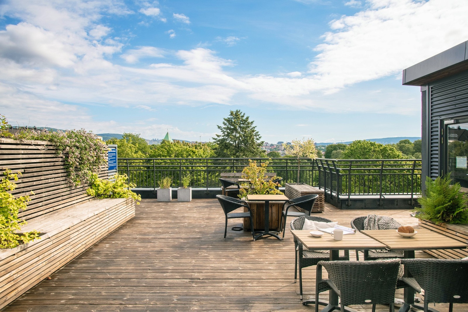Her bor du i en grønn lunge i sentrum, naturlig avskjermet fra bystøy. Galleribilde