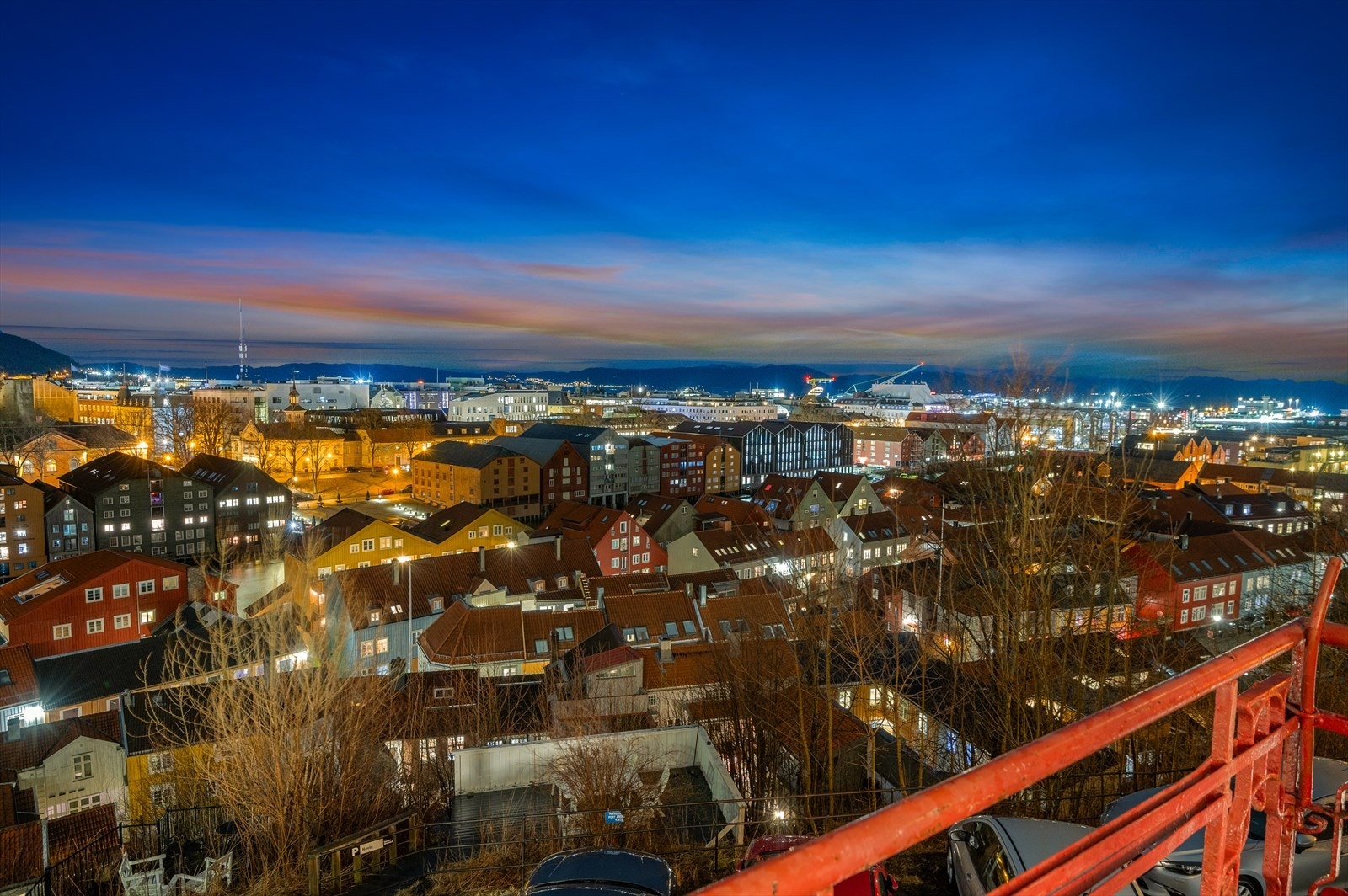 Fra balkongen har du utsikt over hele Trondheim sentrum Galleribilde