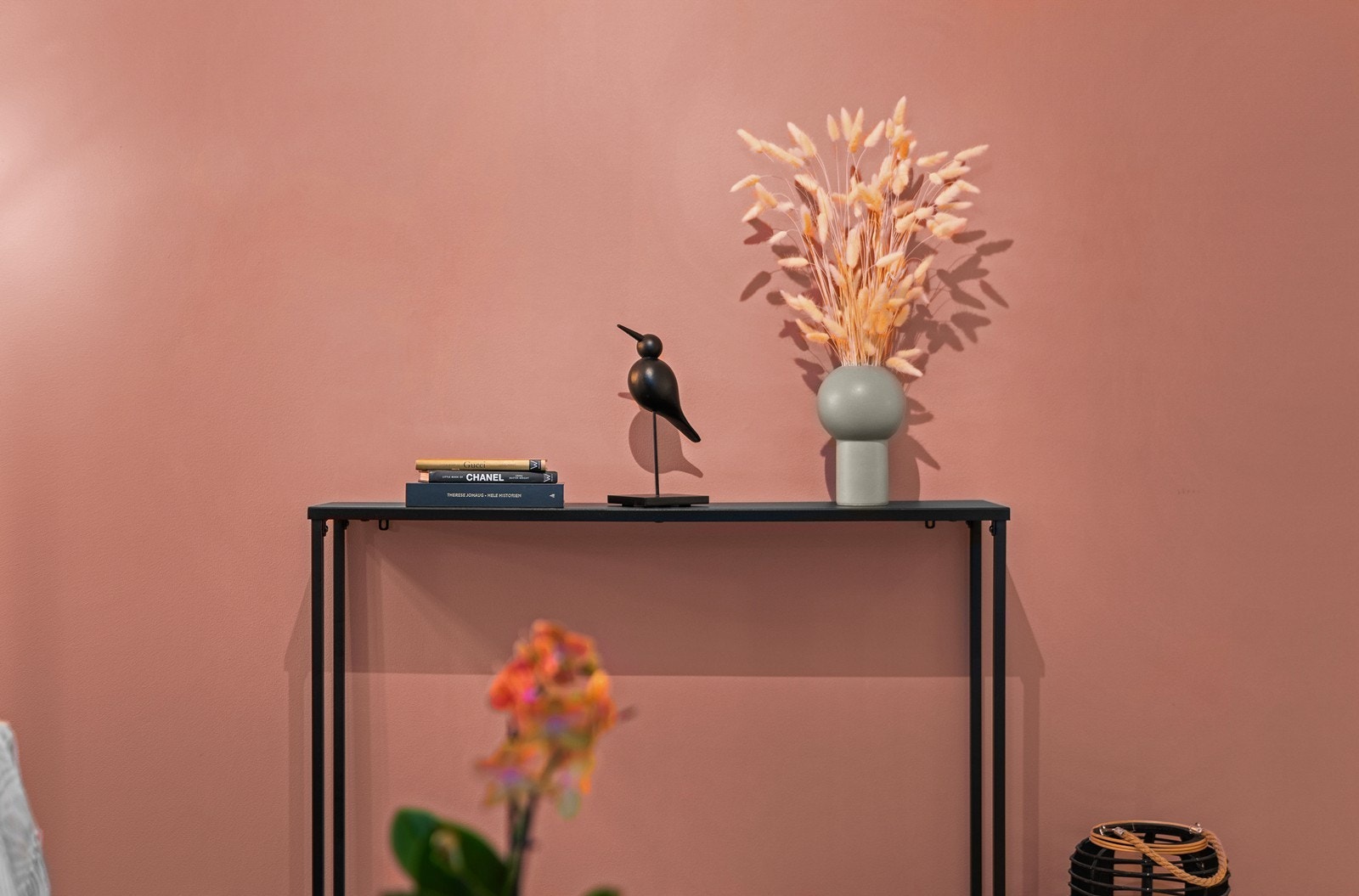 "Alt" er her inkudert i felleskostnader; Herunder kabel-tv, brebånd, felles byggforsikring, kommunale avgifter, nedbetaling av fellesgjeld. Galleribilde