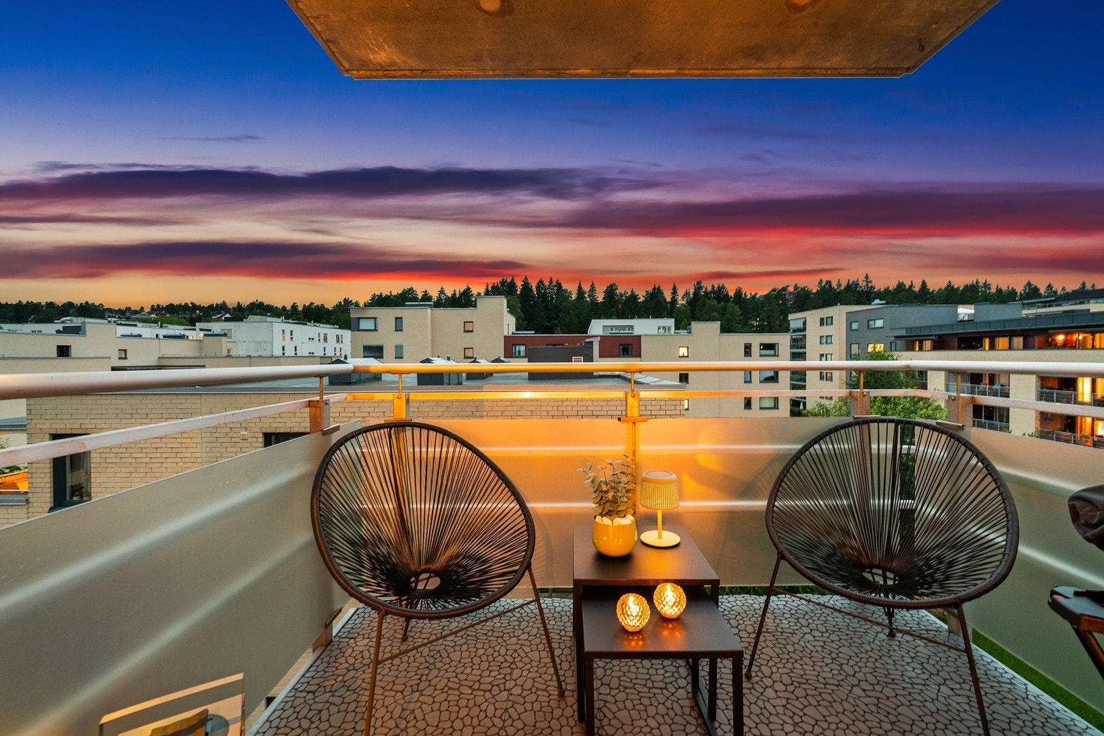 Velkommen til Søster Mathildes gate 21 presentert av Milad Alexander Sabori! Galleribilde