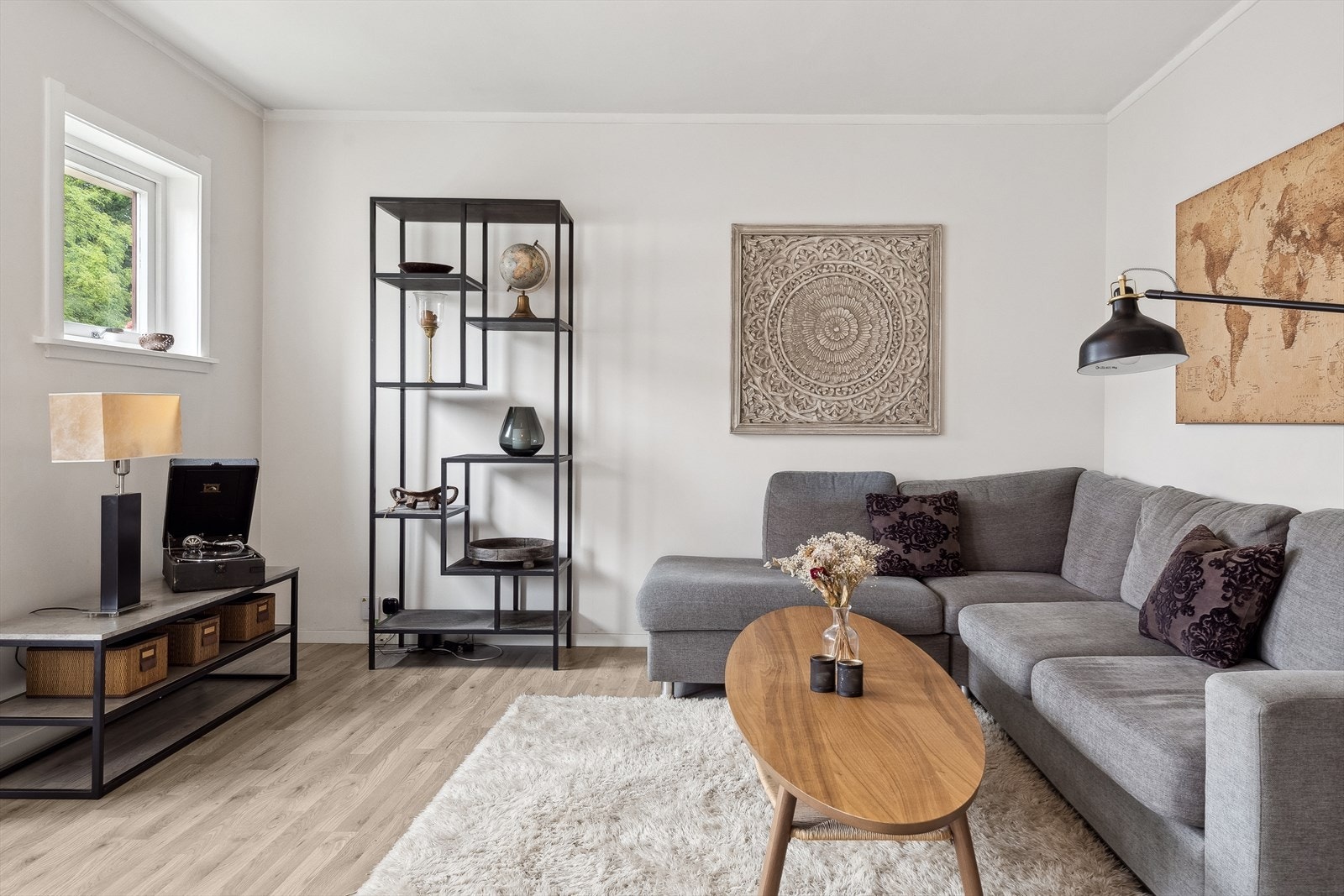Leiligheten ble totalrenovert i 2014 med bl.a. nye overflater i stue Galleribilde