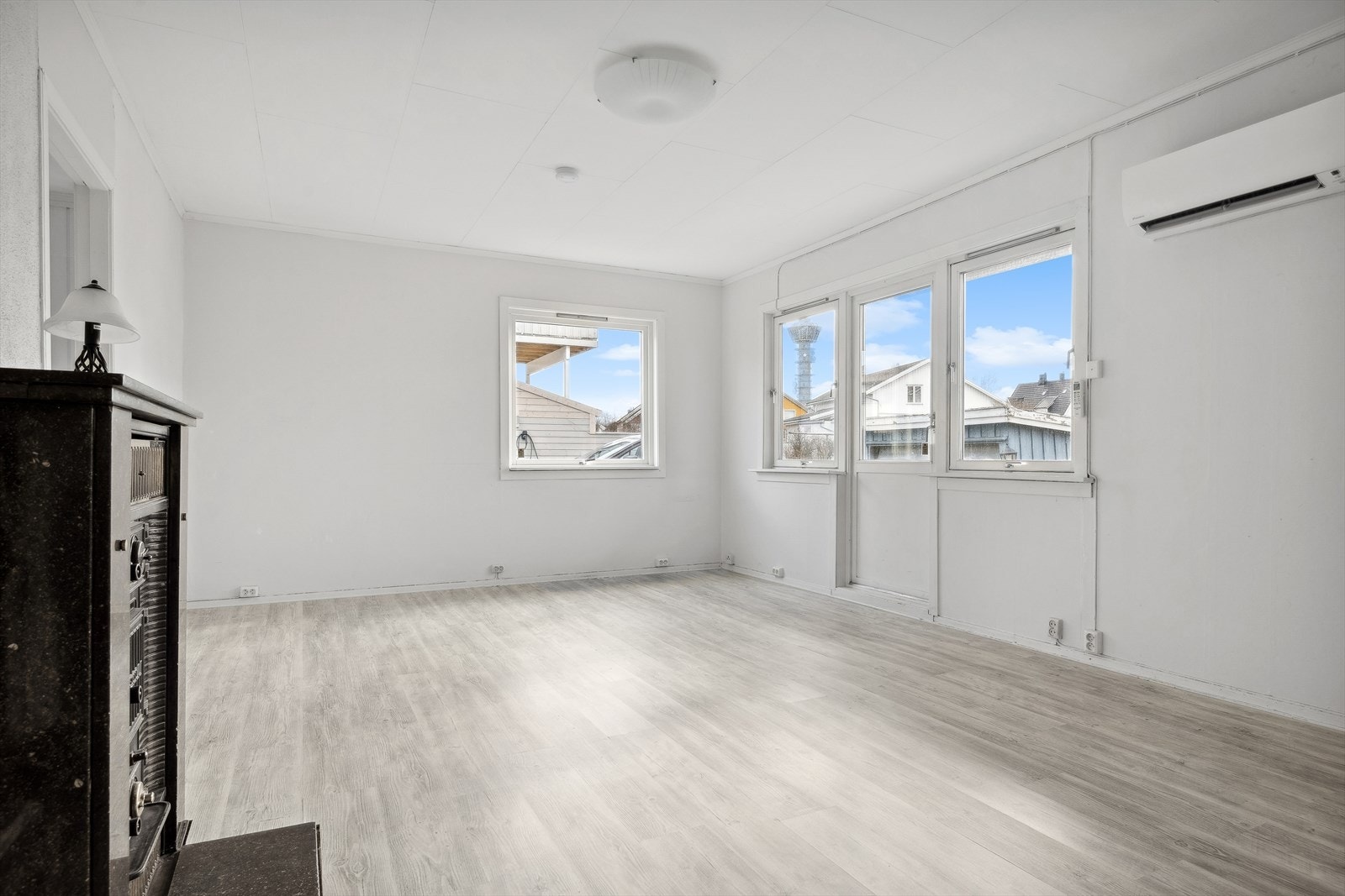 Stue i 1.etg. Her er det montert varmepumpe. Galleribilde