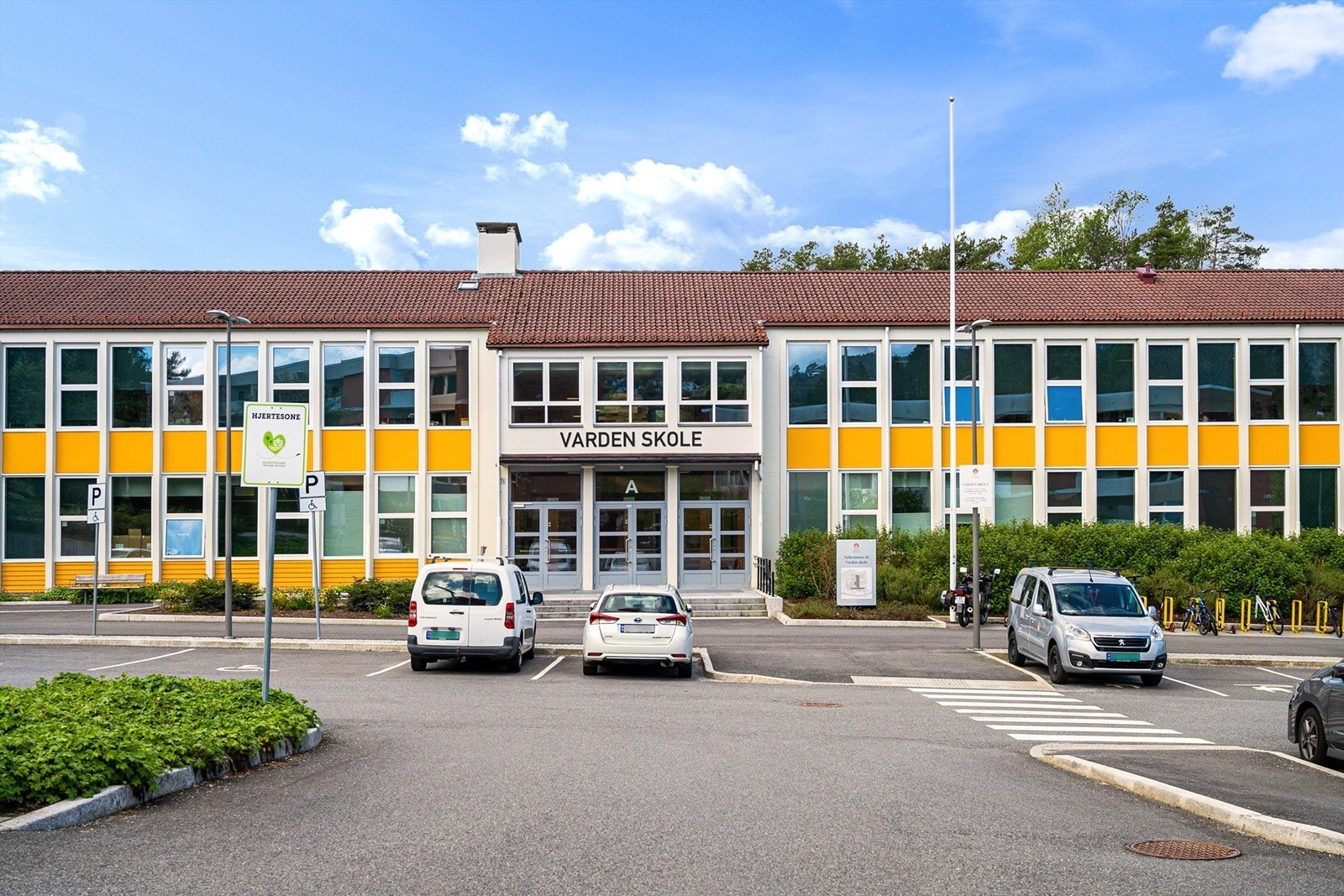 - Gangavstand til Varden skole - Galleribilde