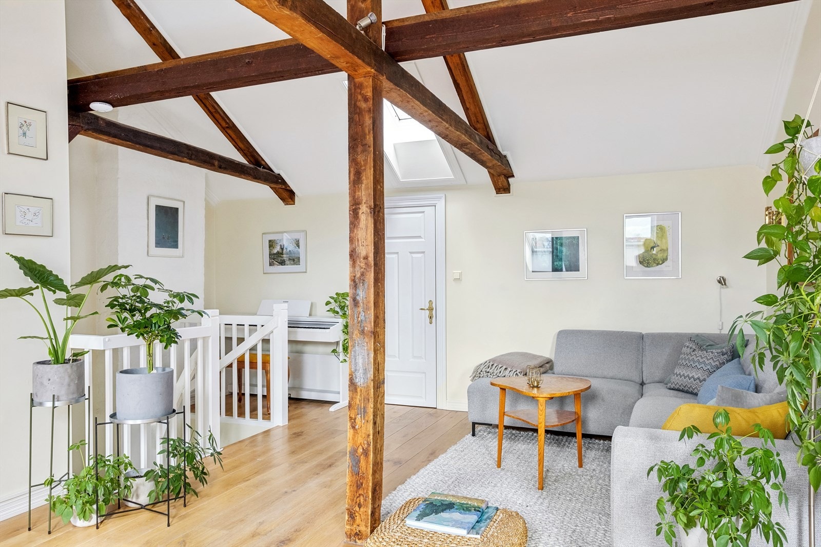 Fra stuen har man tilgang til en praktisk innvendig bod med gulvareal på ca. 7,8 kvm Galleribilde