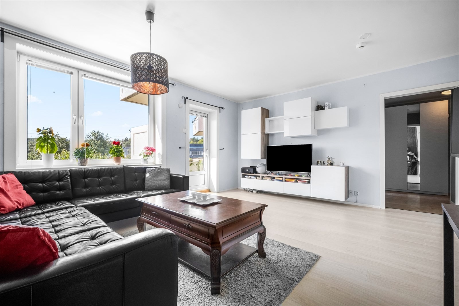 Irfan Raja v/ Aktiv eiendomsmegling har gleden av å presentere Stjerneblokkveien 18 Galleribilde