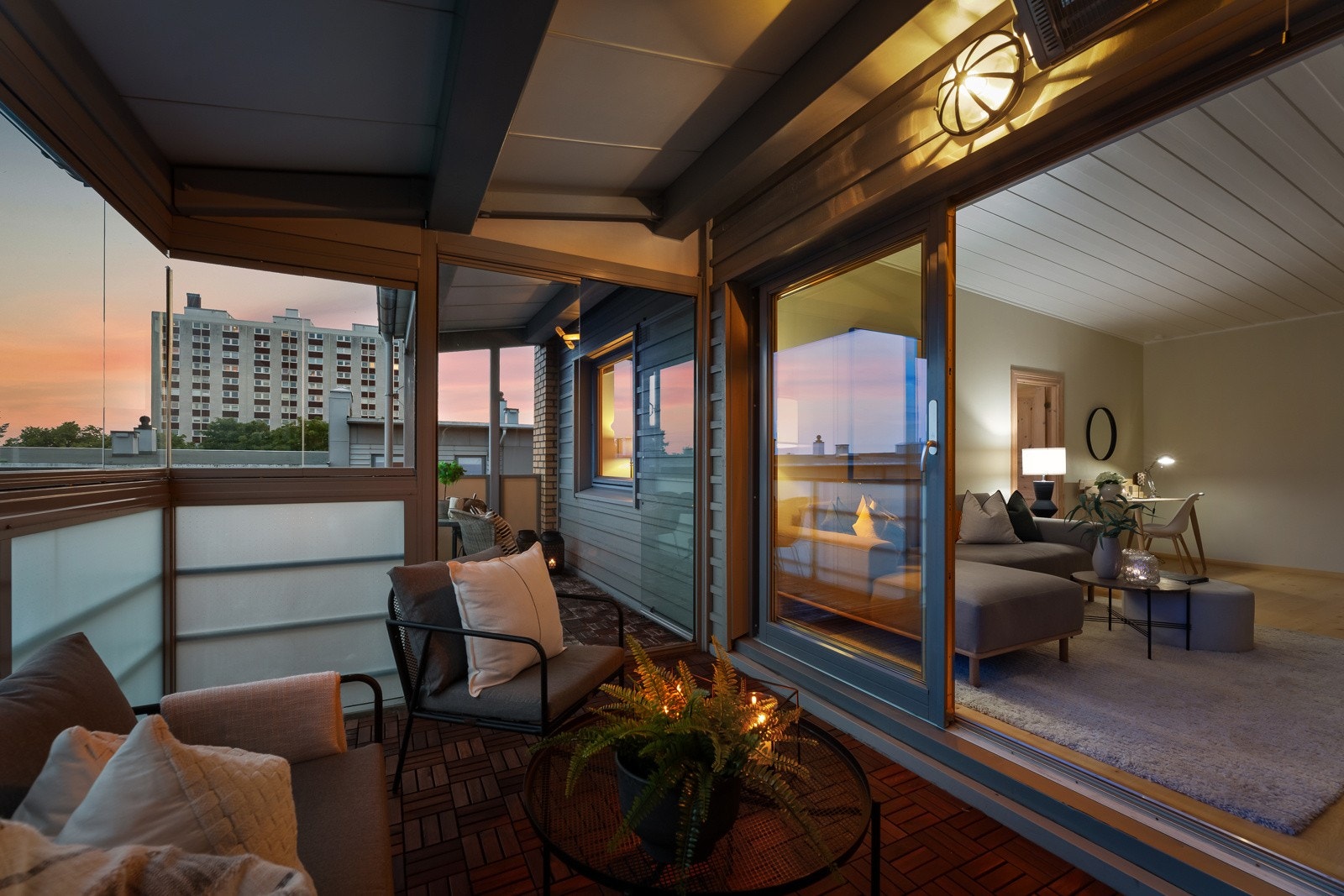 Her kan man tilbringe kveldene om sommerhalvåret både på dag- og kveldstid. Galleribilde