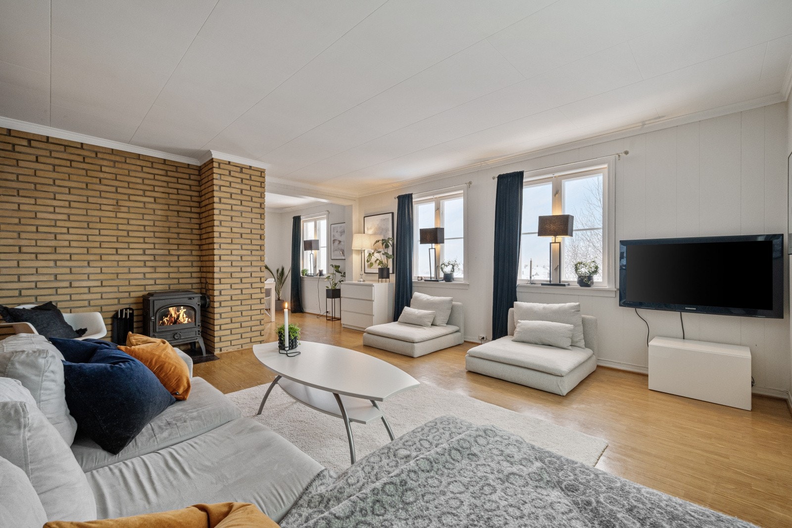 Stue 2. etasje. Galleribilde