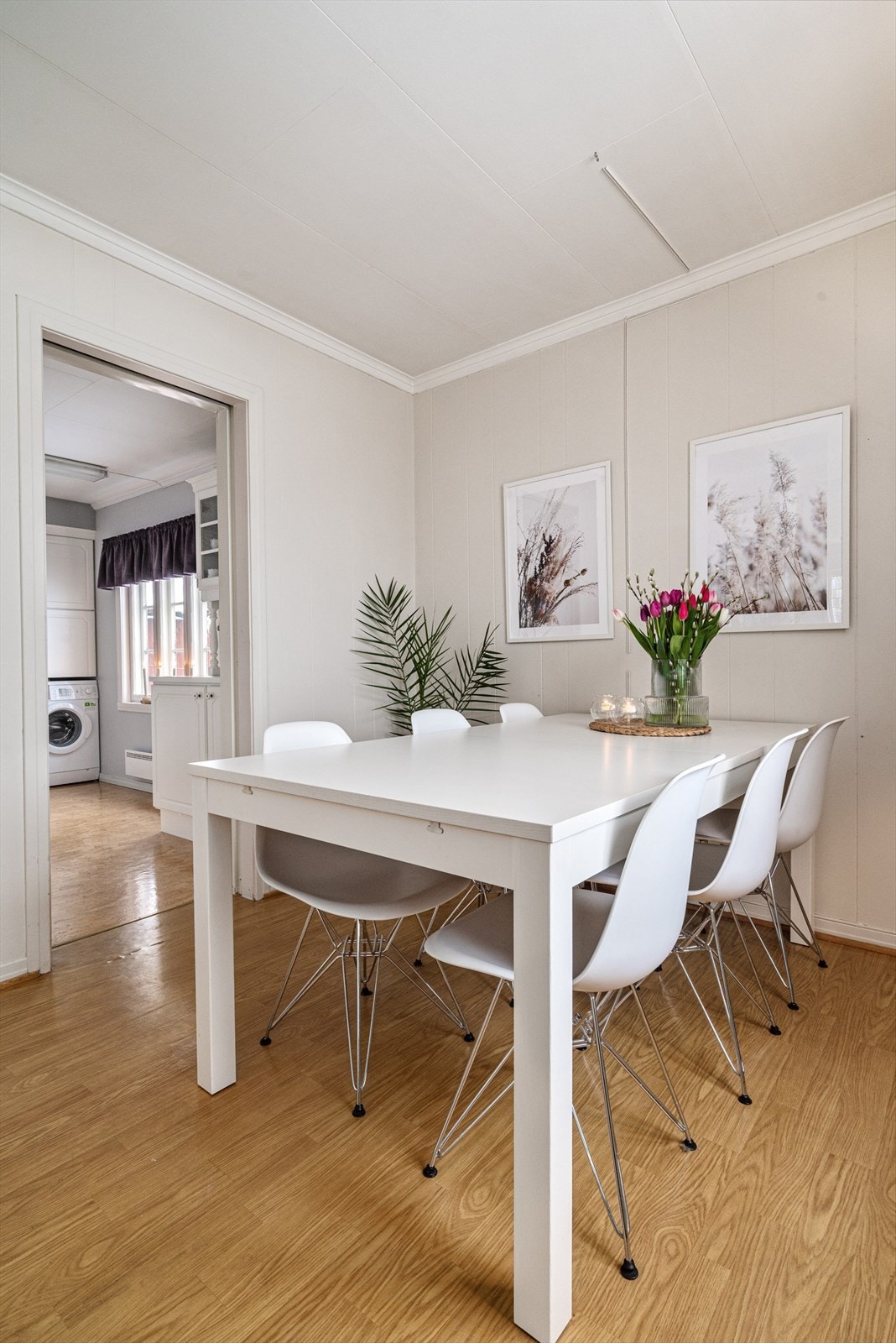 Spisestue. Galleribilde