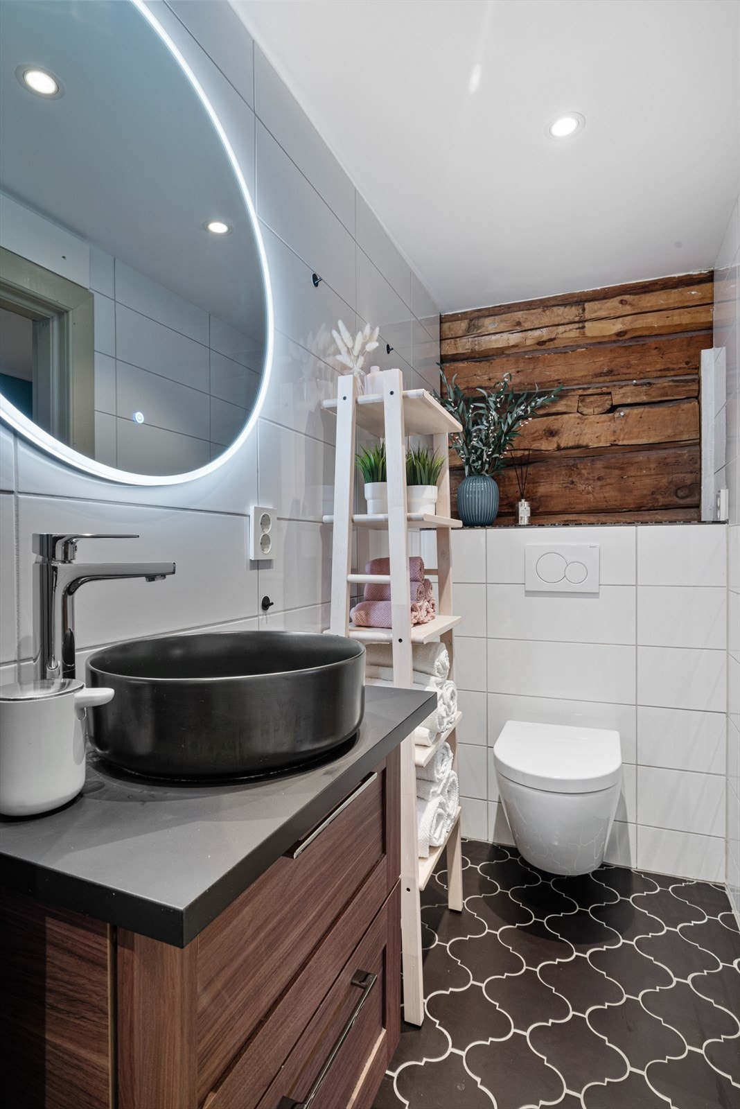 Bad 2. etasje. Galleribilde