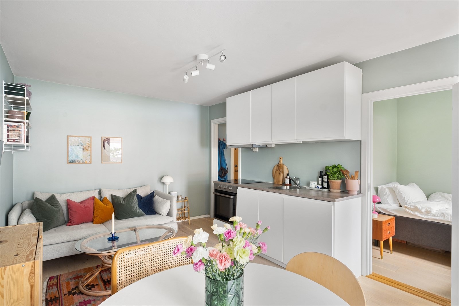 En delikat og lekker 2-roms leilighet med lave felleskostnader m/ varmtvann og fyring inkludert Galleribilde