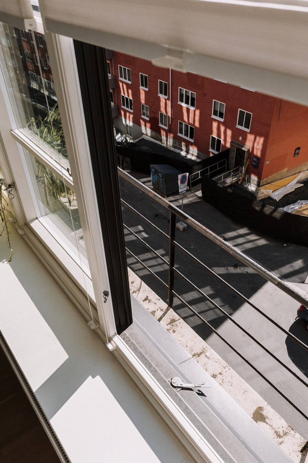 Utenfor stuen er det en brannbalkong. Galleribilde