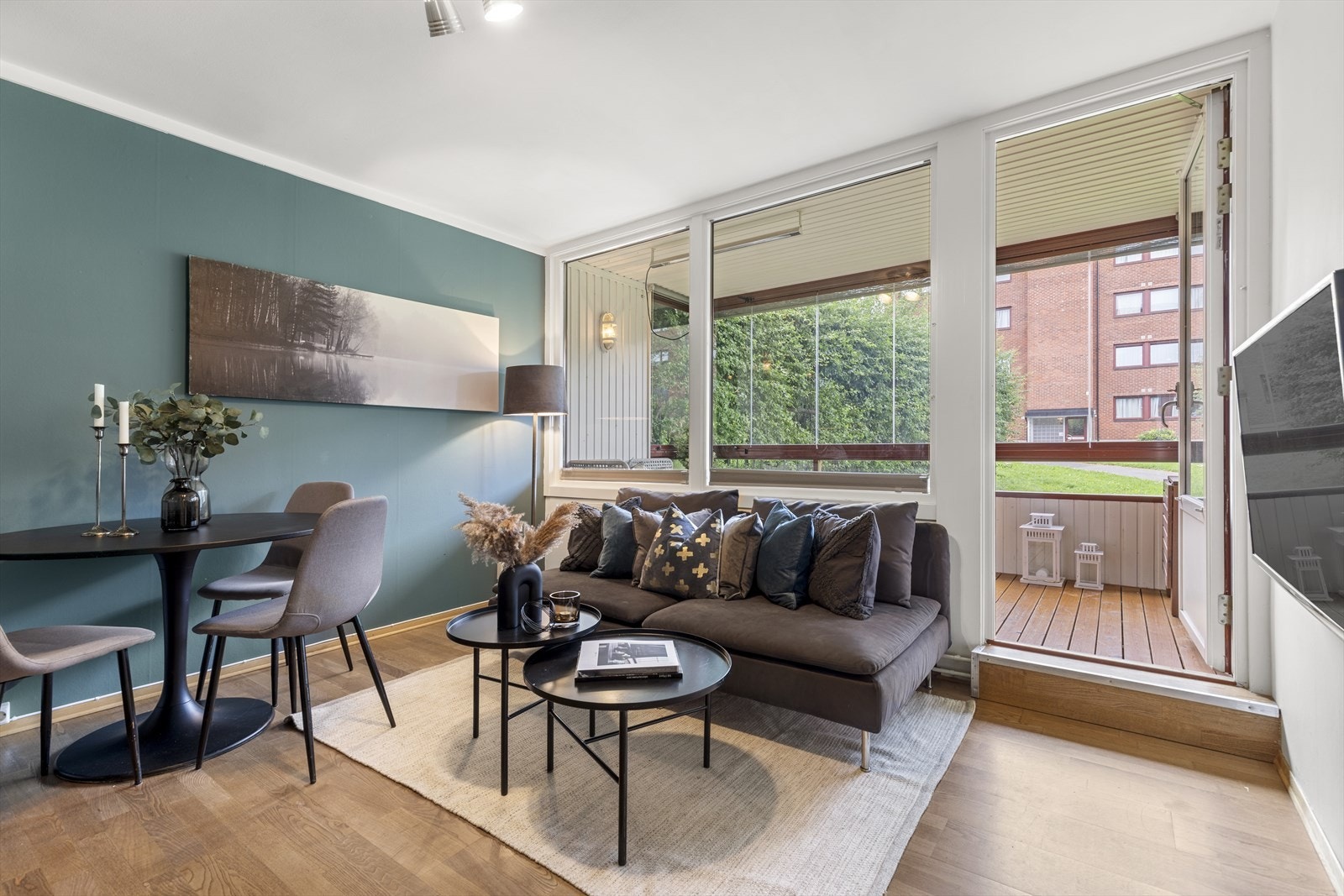 Her får du en arealeffektiv 2-roms med innglasset balkong! Galleribilde