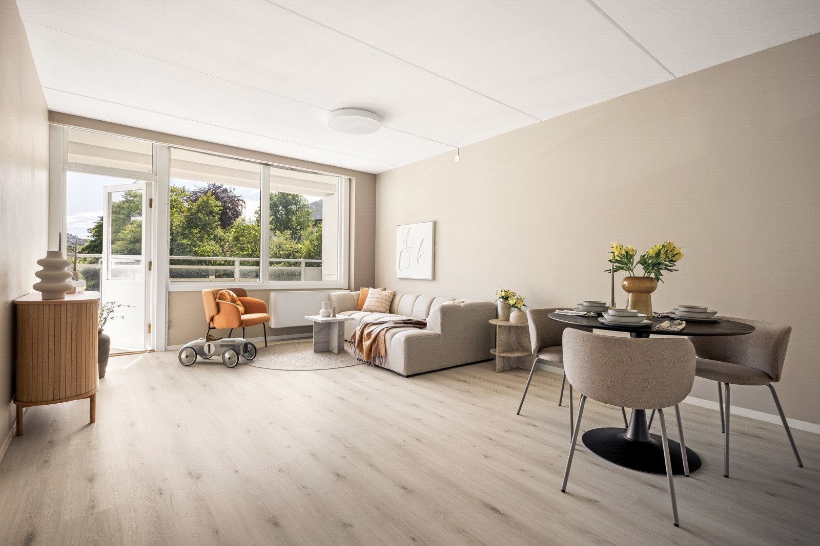 Varmtvann til leiligheten og radiatoren er inkludert i felleskostnadene - Det gir lave energikostnader Galleribilde