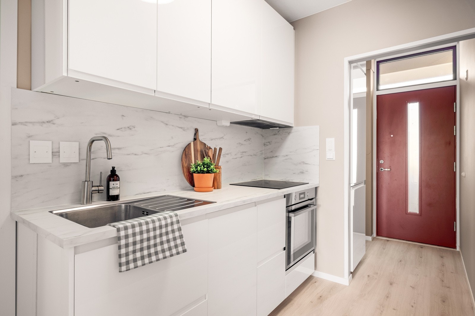 Pent, moderne og tidløst kjøkken fra IKEA, nytt i 2022 Galleribilde