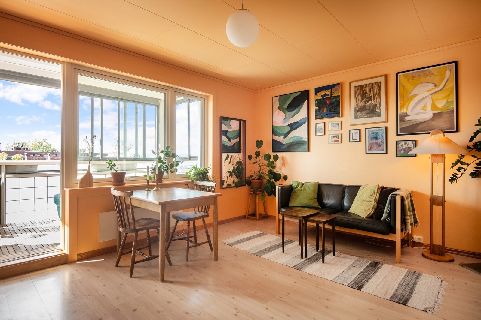 Dette er en lys 2-roms andelsleilighet som gir deg høy bokvalitetet. Galleribilde