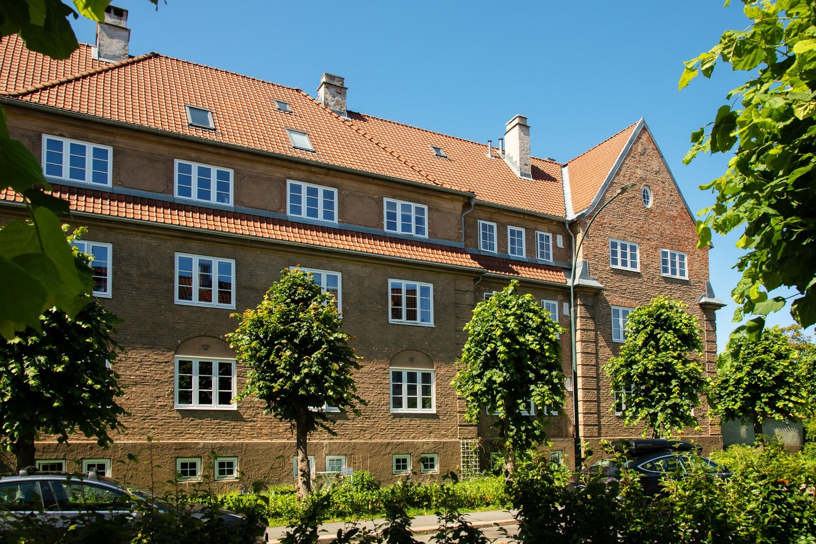 Lindern Hageby har grønne og frodige fellesarealer. Galleribilde