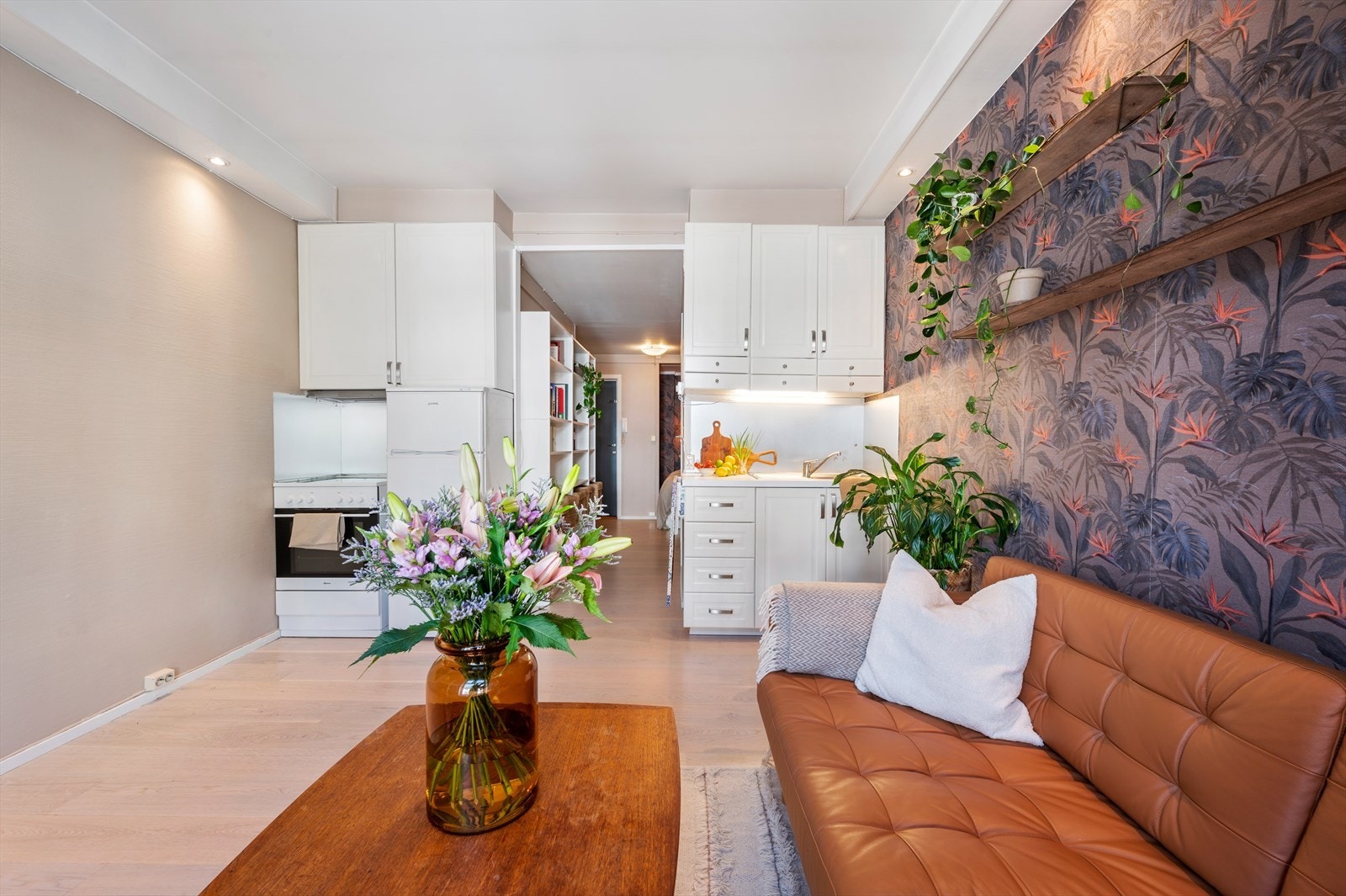 - Leiligheten ligger i en høy 1.etasje og har et BRA på 28m² - Galleribilde