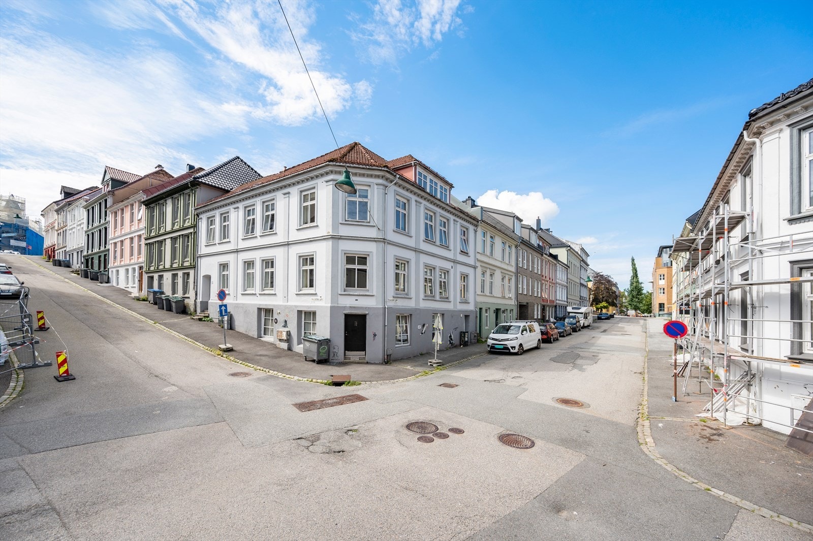 - Sameiet består av 10 boenheter og har ikke forkjøpsrett(!) - Galleribilde