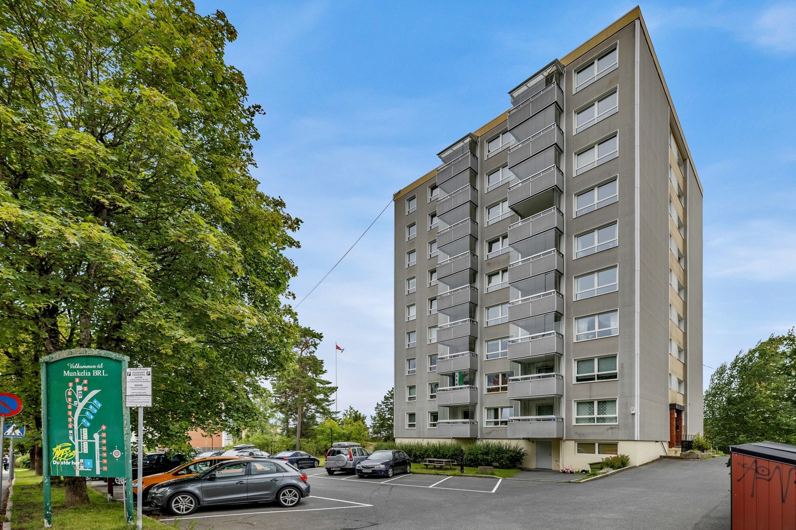 Leiligheten har en flott beliggenhet på Munkelia, mellom Nordstrand og Lambertseter. Galleribilde