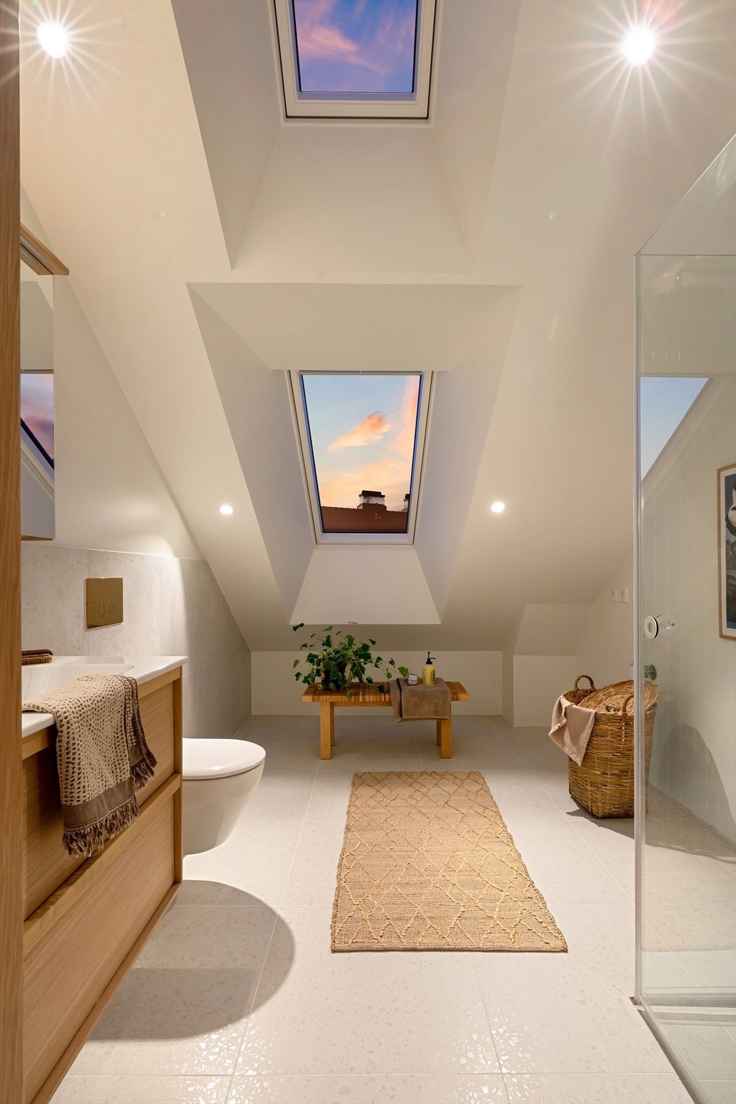 Kveldsstemning på badet. Galleribilde