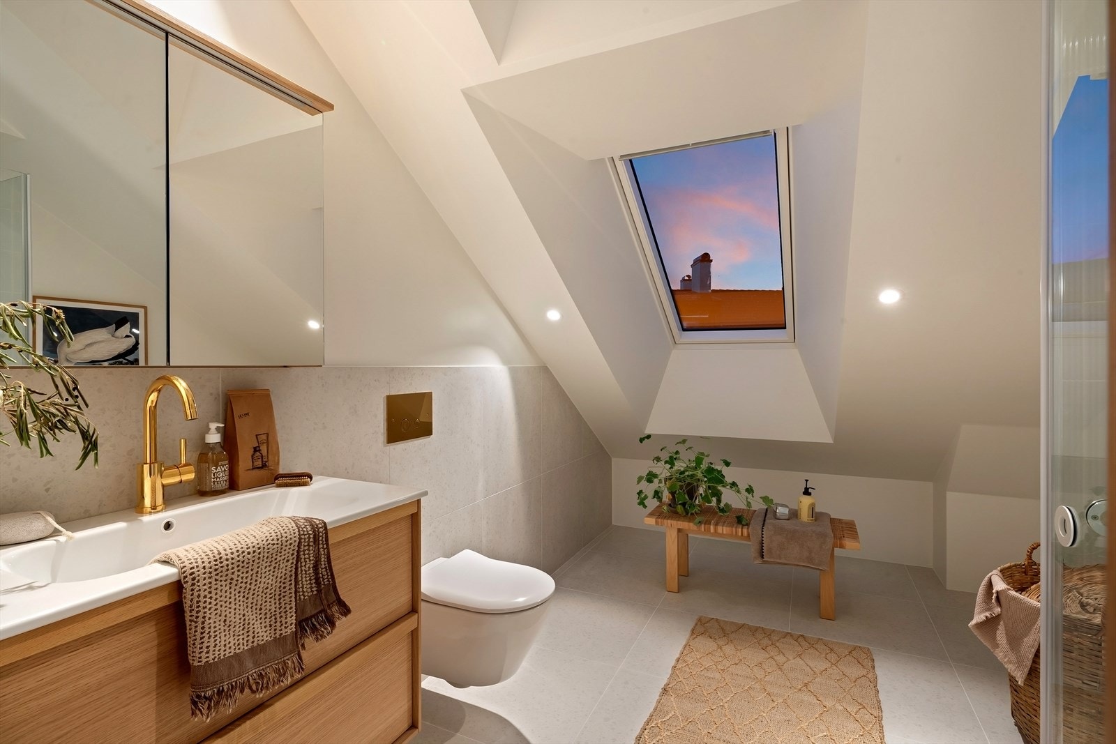 Kveldsstemning på badet. Galleribilde