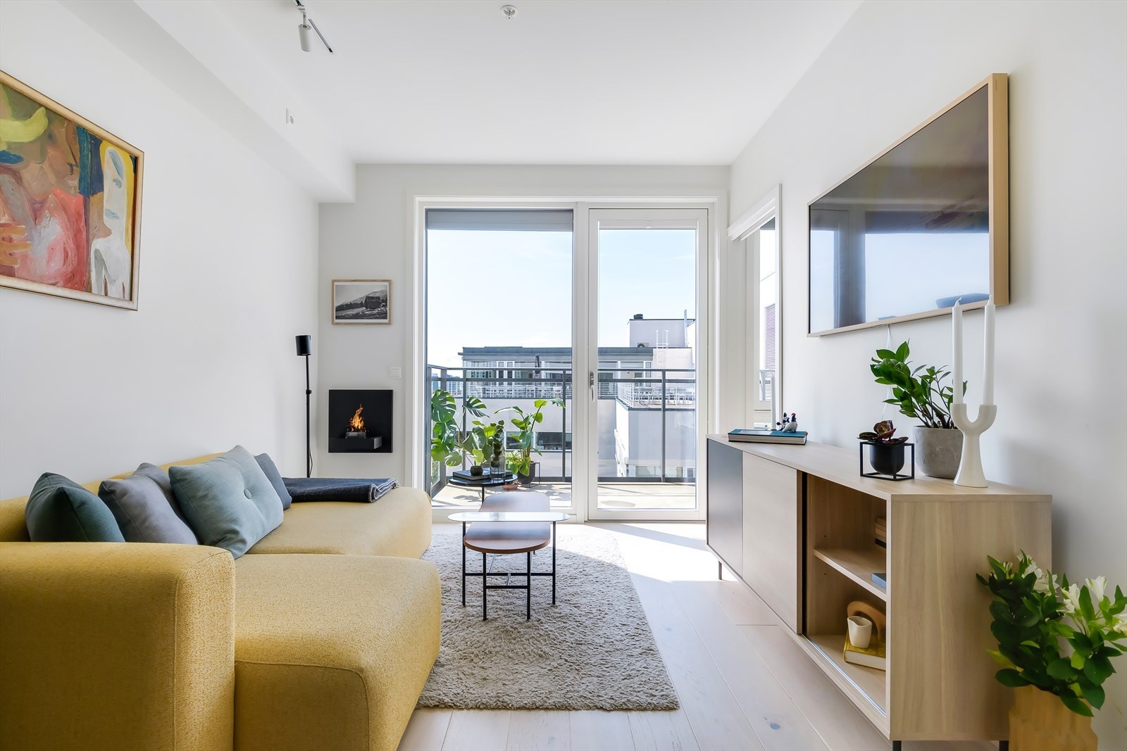 I stuen er det god plass til sofagruppe og TV-møblement. Galleribilde