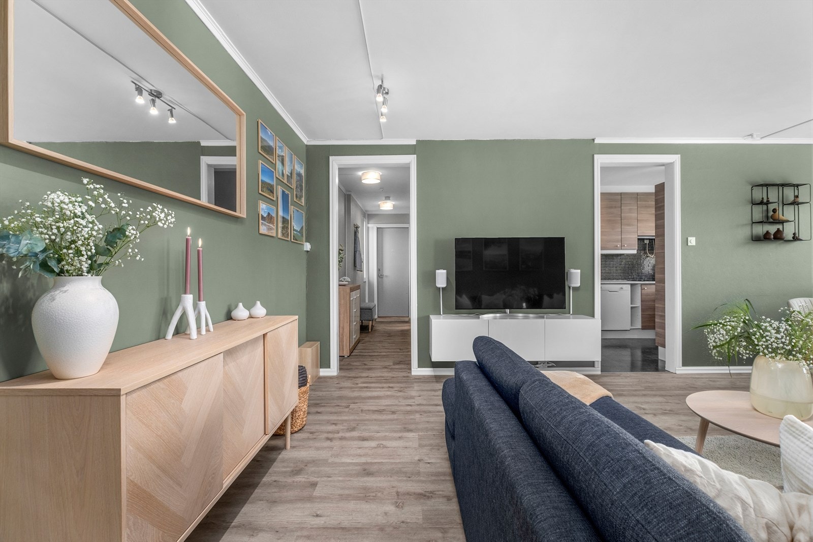 Boligen er gjennomgående i sin stil med et smakfullt fargevalg. Galleribilde