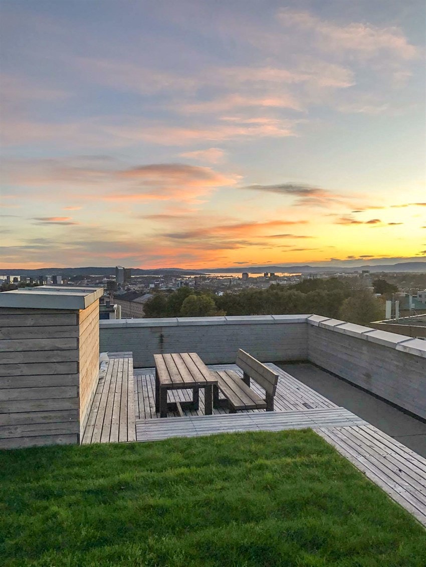 Her har du panoramautsikt over hele byen. Galleribilde