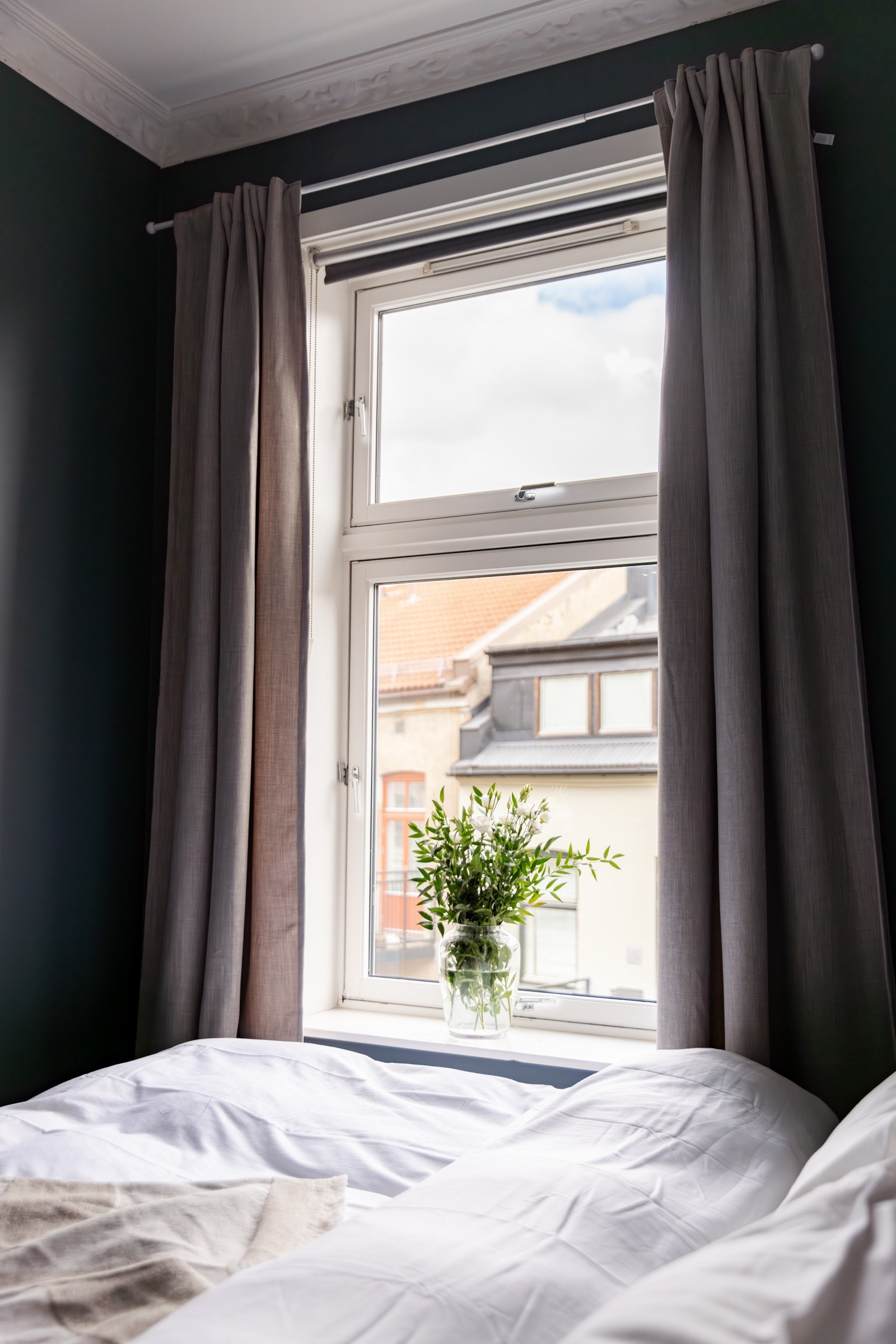 Her sover man still og rolig her skjermet fra byen. Galleribilde