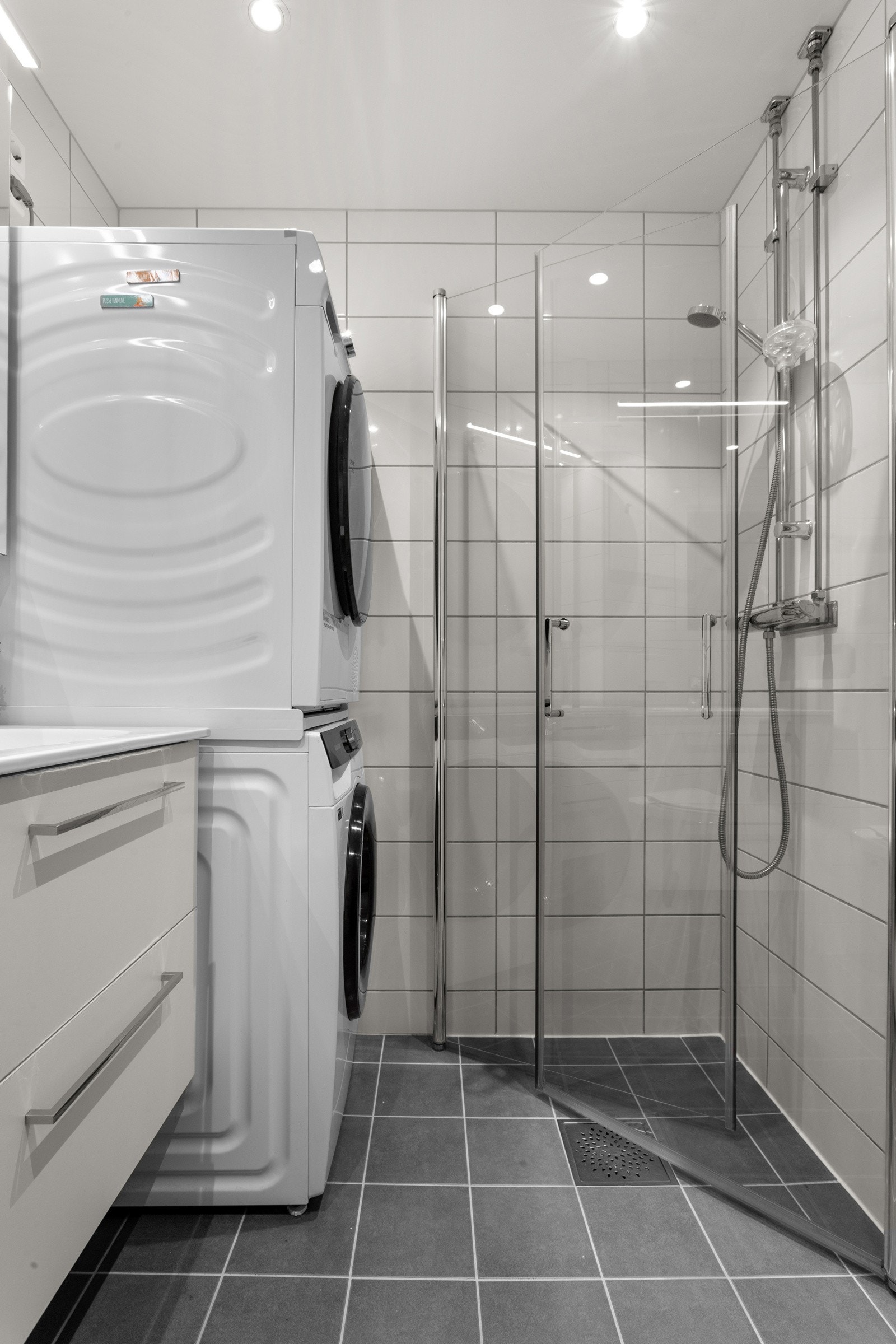 Opplegg for vaskemaskin og tørketrommel Galleribilde