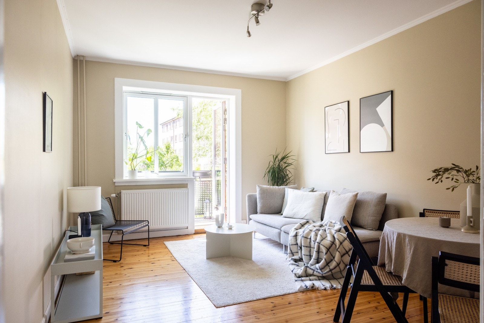 Oppvarming og varmtvann er inkludert i felleskostnadene. Galleribilde