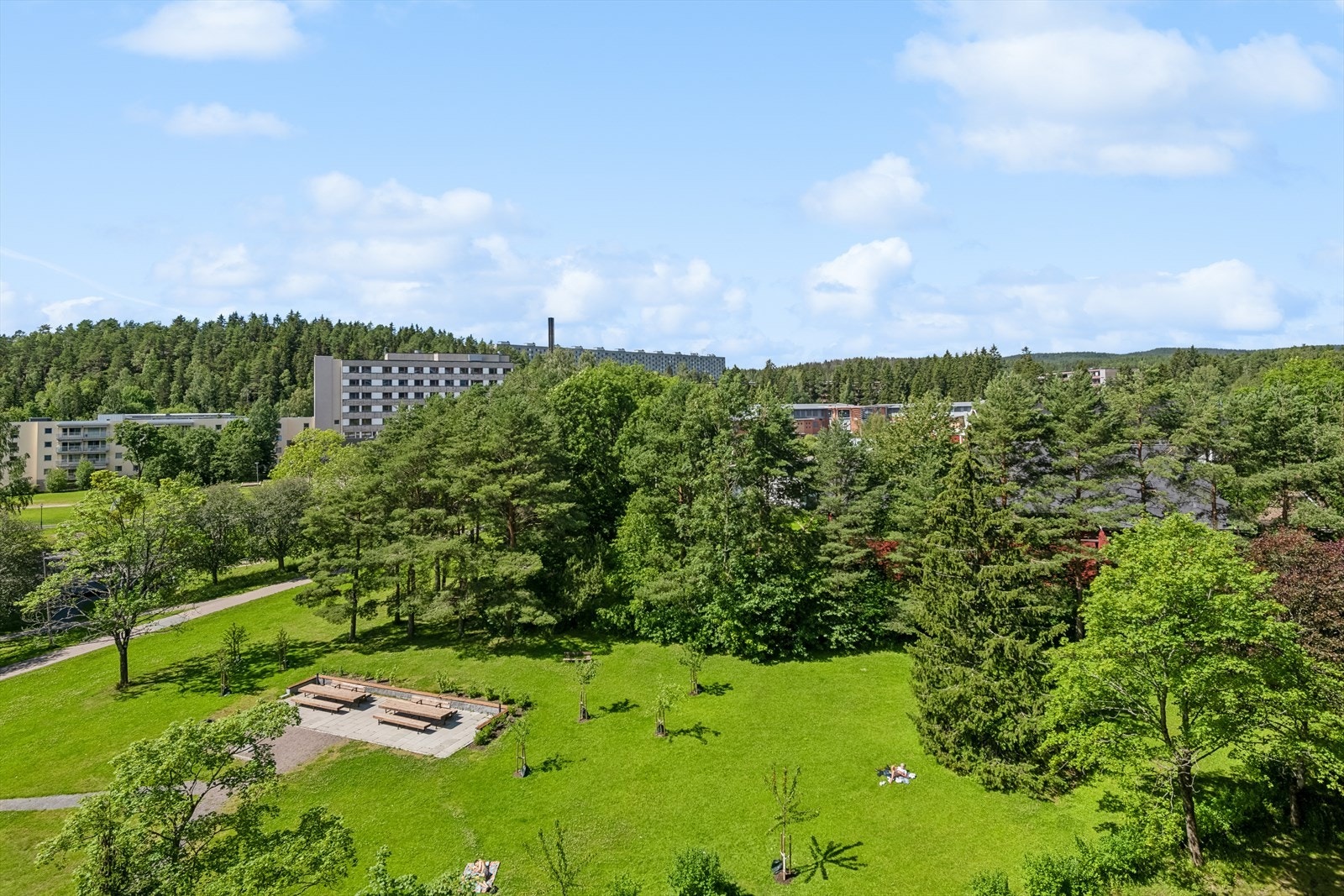 Her kan du nyte lange, varme sommerkvelder i meget stille og rolige omgivelser. Galleribilde