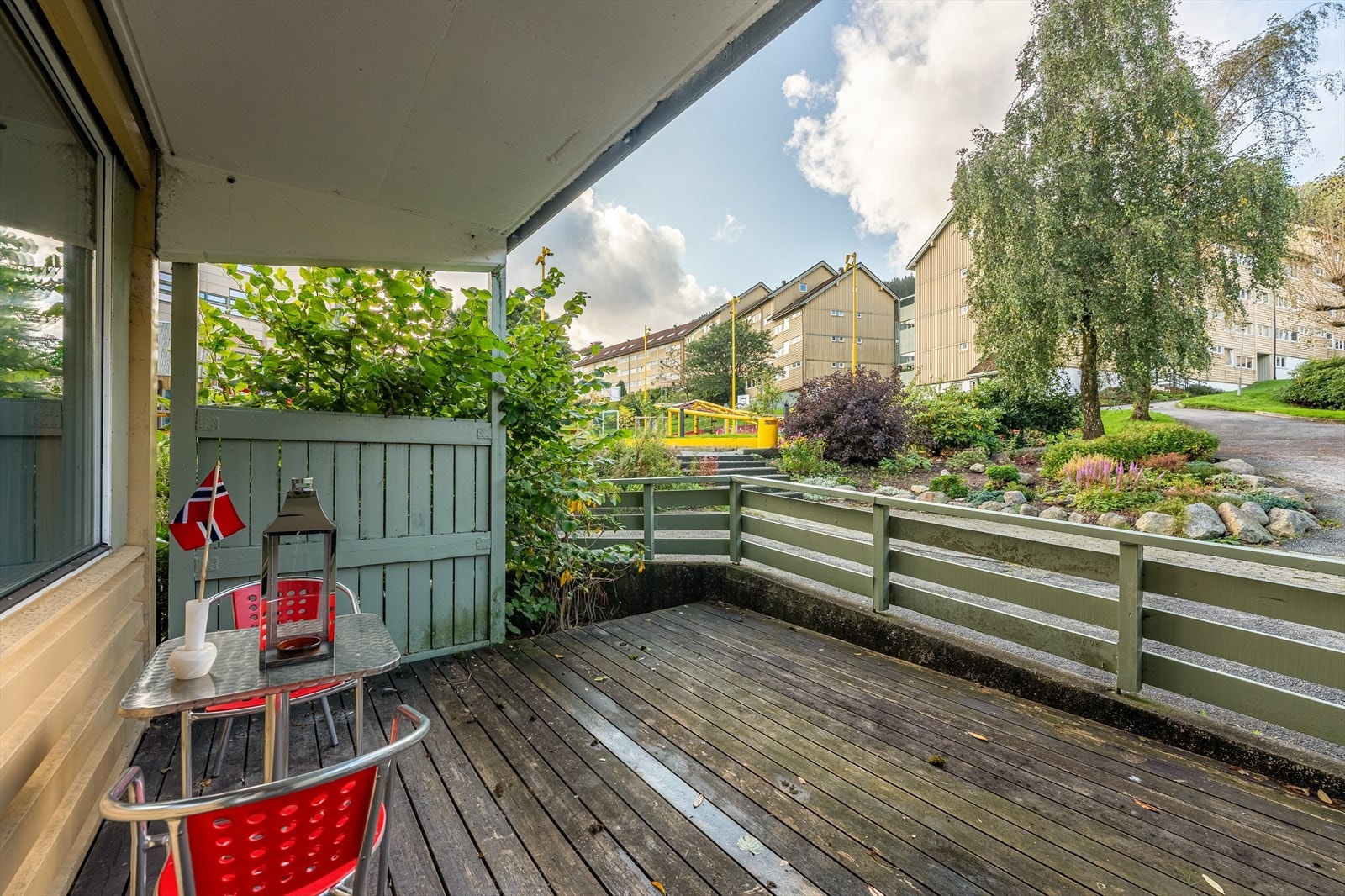 En flott 2-roms leilighet sentralt beliggende på Danmarksplass. Fra leiligheten er det kort vei til matbutikker, studieinstitusjoner, treningsentre og bybanen. Her kan du trives fra første stund! Galleribilde