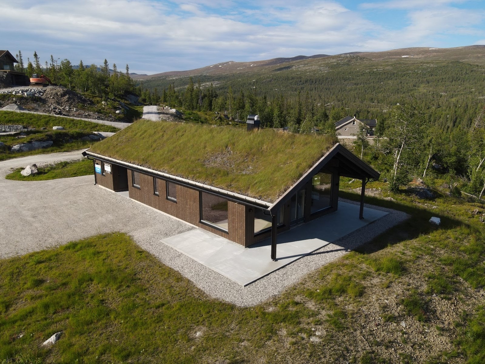 Nytt etablert hyttefelt - solrikt fra morgen til kveld. Galleribilde