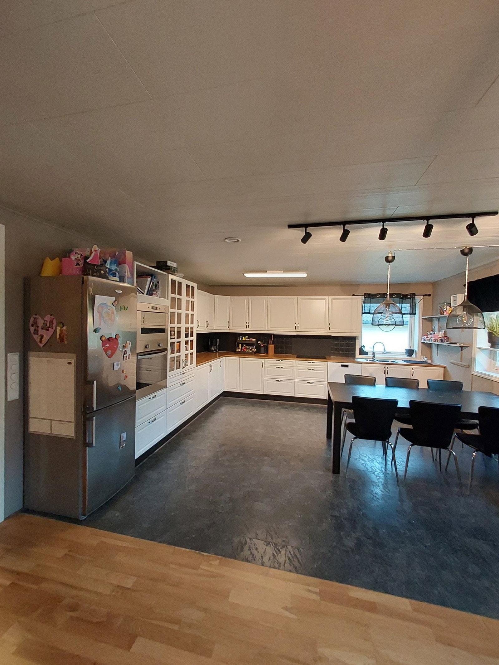 Stue/kjøkken 1 etasje Galleribilde