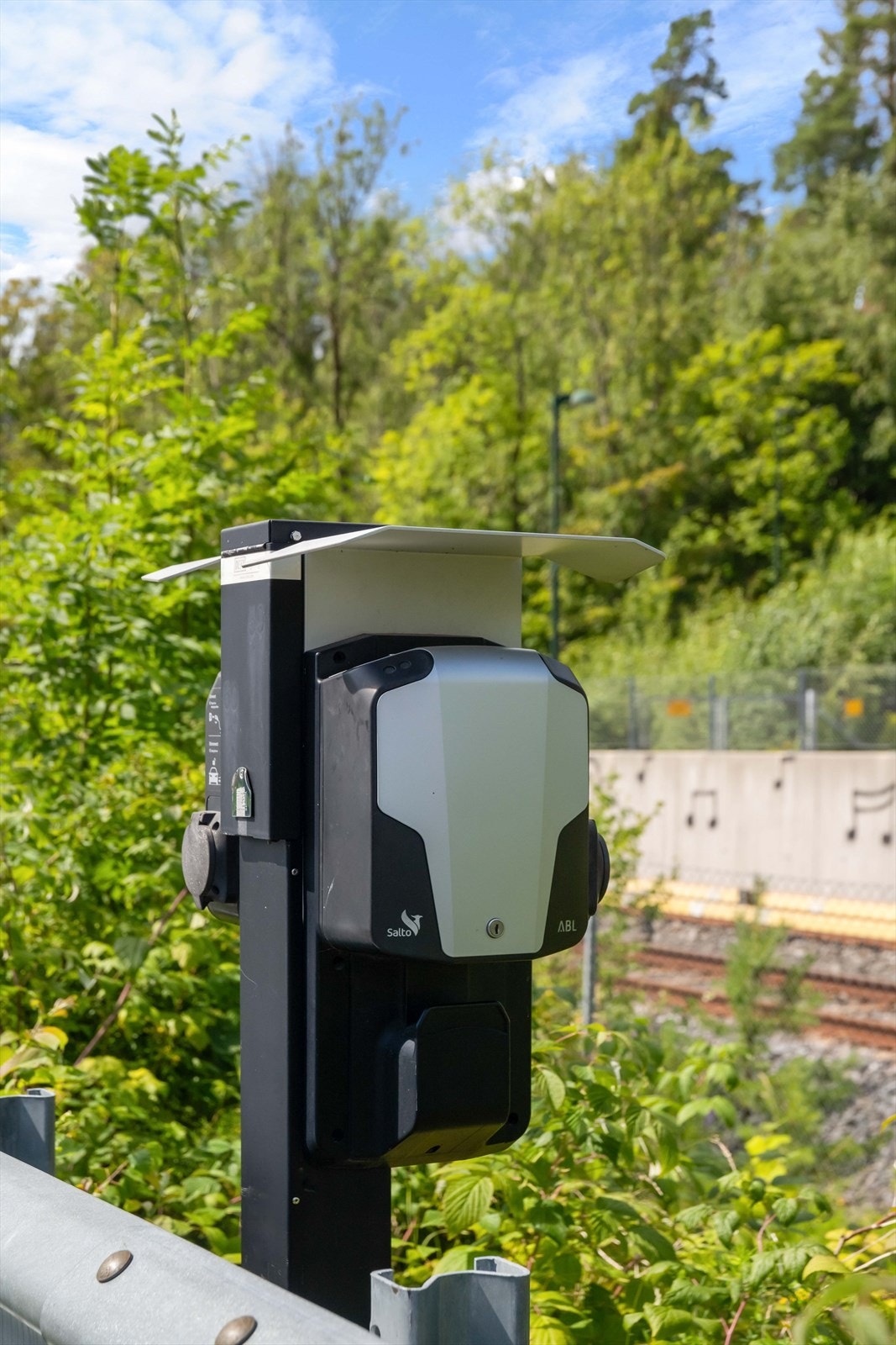 Muligheter for leie av parkeringsplass med og uten lader til el-bil Galleribilde