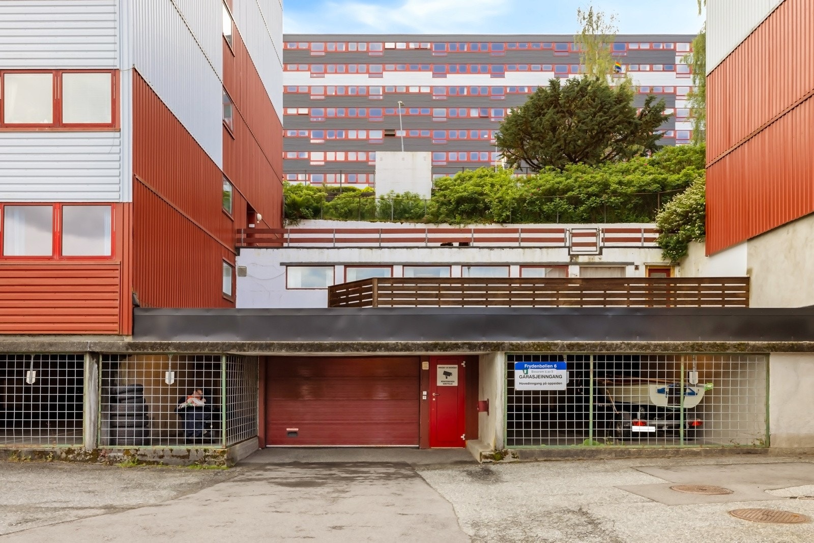 Det følger med garasjeplass med elblillader Galleribilde