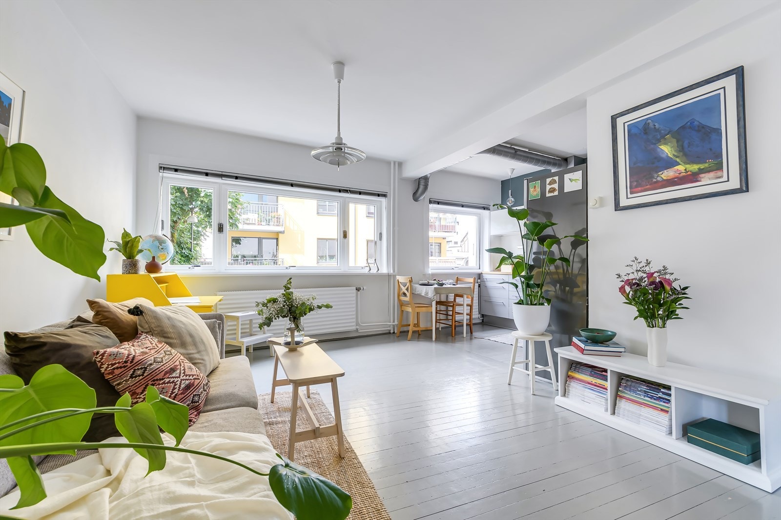 De lyse overflatene gjør det enkelt å innrede etter eget ønske og behov. Galleribilde